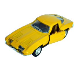 Mašinos modelis Corvette su elementais
